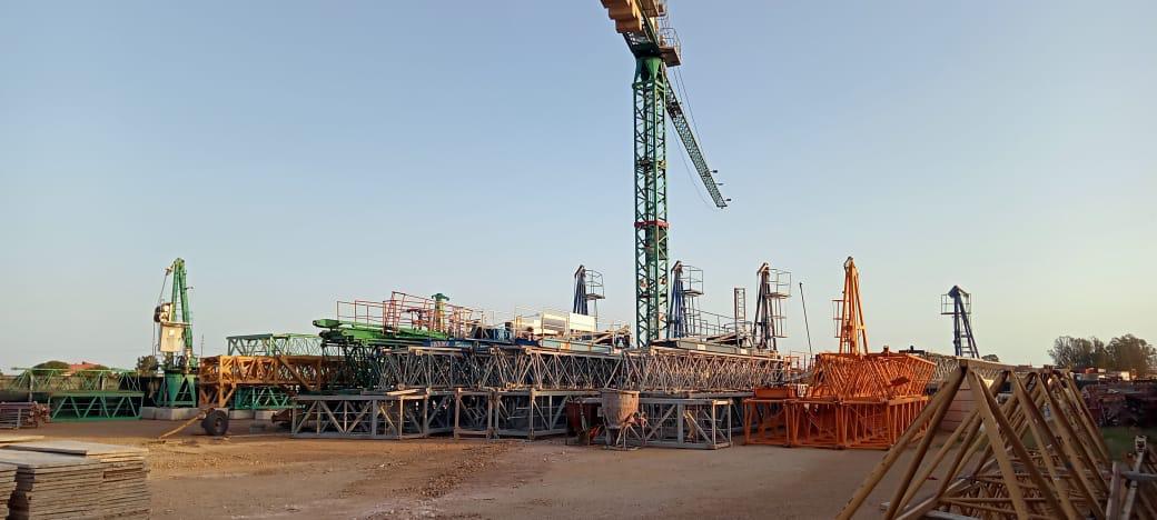 Grue à tour levage chantier BTP Maroc - SM Grue